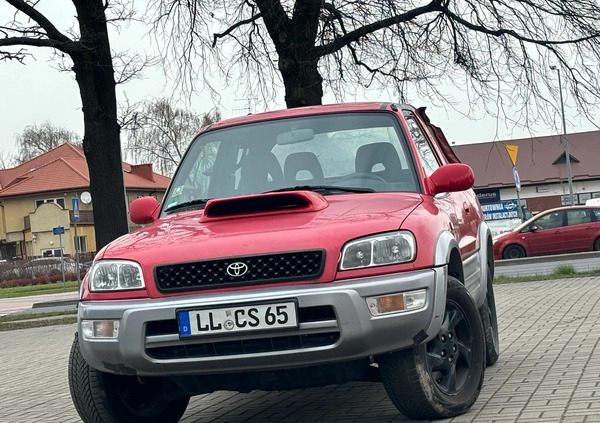 Toyota RAV4 cena 9800 przebieg: 284000, rok produkcji 1999 z Ostrołęka małe 497